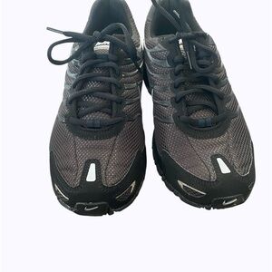 Nike Air Max Torch 4 Men’s Running Shoes | Size 8 | NWOT | Black/Silver